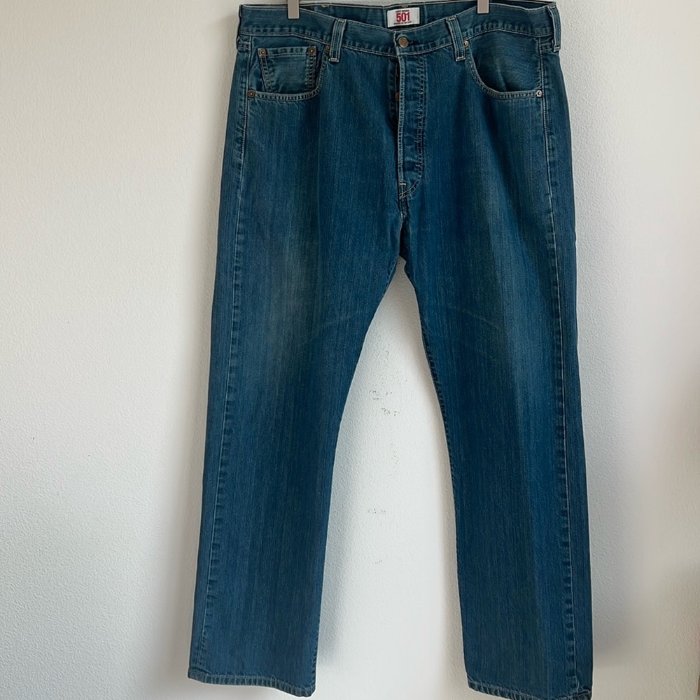 Levi’s 501 Straight Leg Butterfly Buttons Jeans